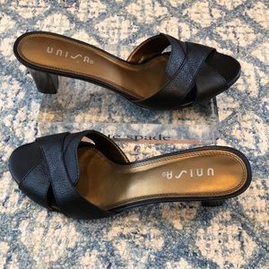 UNISA Heavenly Open Toe Size 8.5